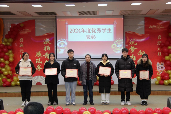 MK体育官网