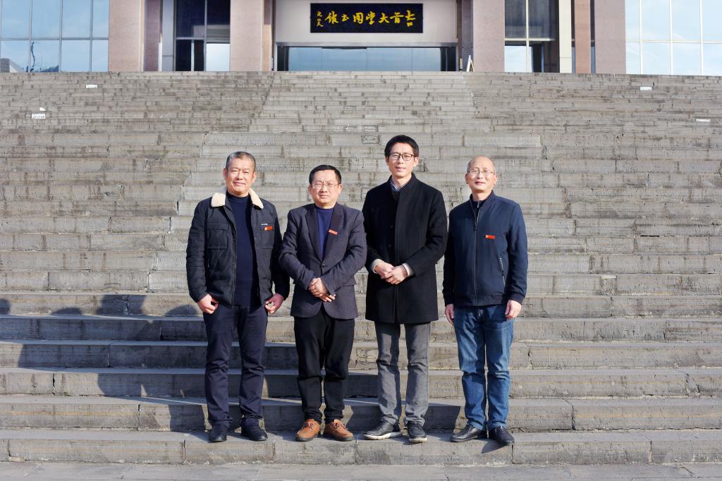 MK体育官网